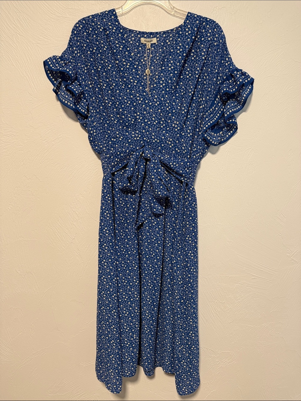 NWT Max Studio Blue Floral V neck Midi Dress pockets Cottagecore size Medium